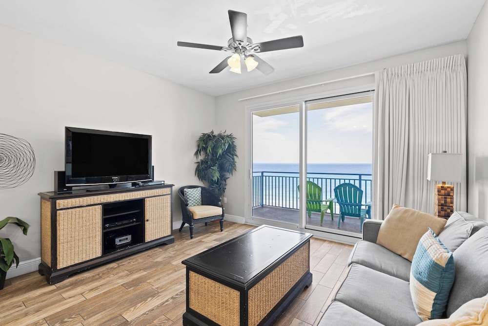 Beachfront Stay w/ Resort Amenities & Gulf Views Sterling Breezing #506