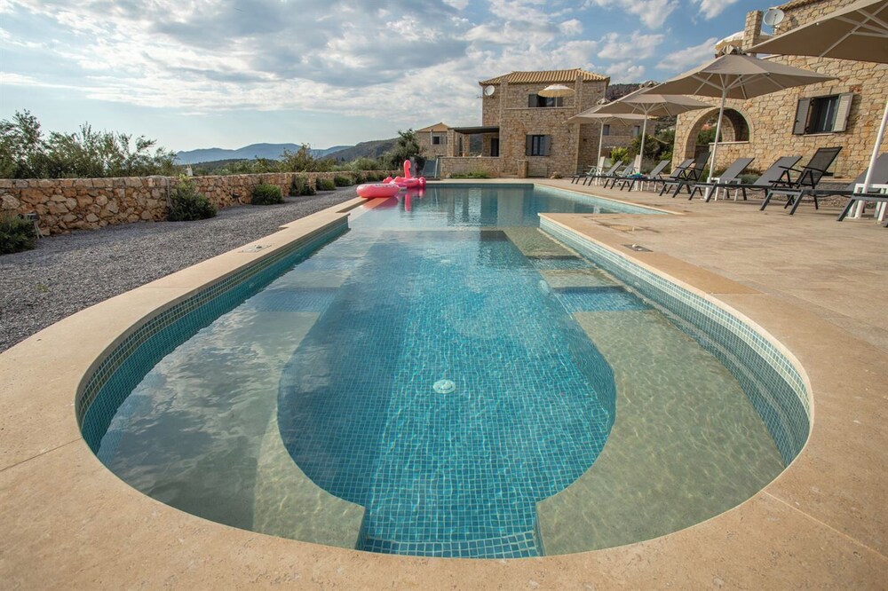 Dream Villas