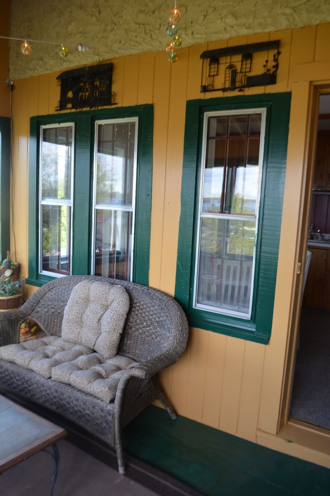 Chateau Country Inn - Property Image 14