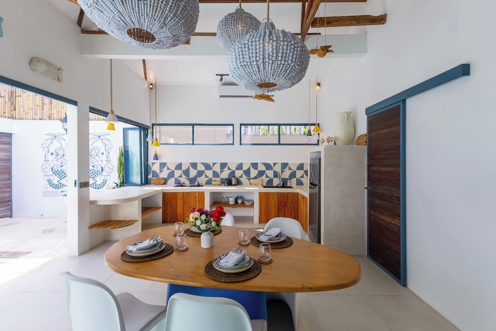 Santorini Suites