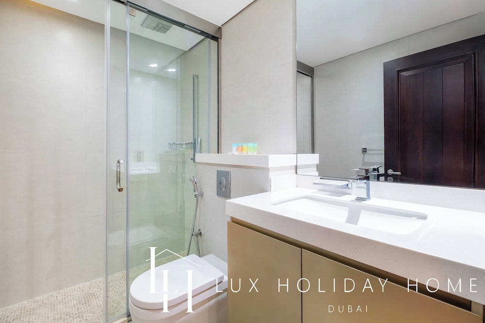 LUX The Burj Khalifa View Garden Suite