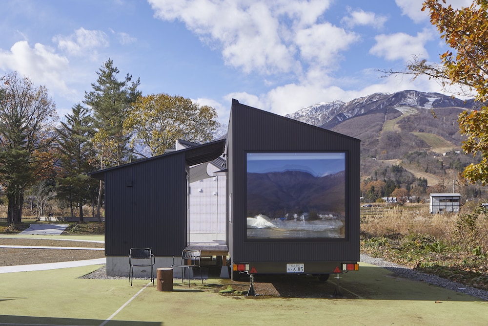 Reposer Hakuba
