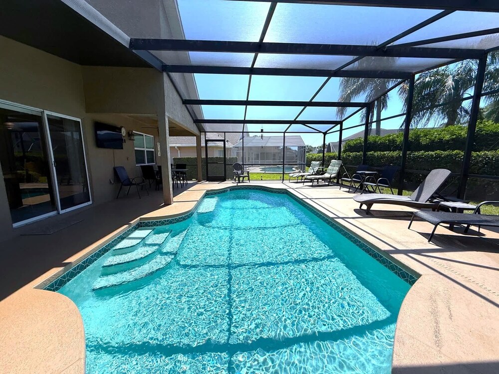 3-bedroom Southern Dunes Pool Home Villa
