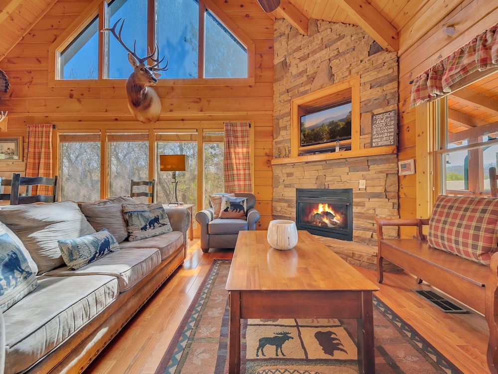 Ern821 - Tranquil Times 5 Bedroom Cabin