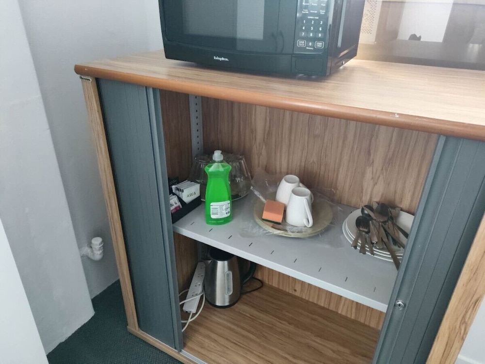 1 Double 1 Single 2 Sofa Beds Suite 2