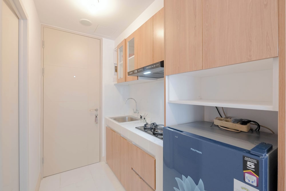 Homey And Cozy Studio Apartment At Tokyo Riverside Pik 2