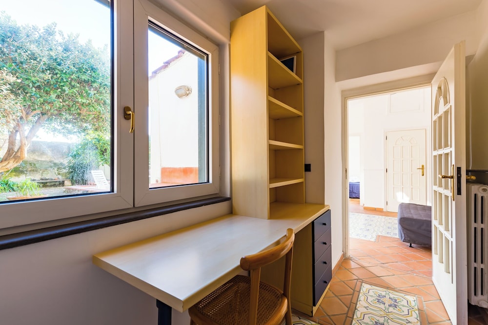 Villa Paola - Hidden Panoramic Garden and Terraces by Napoliapartments