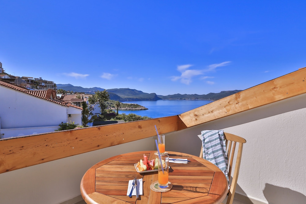 Livia Otel - Image 11