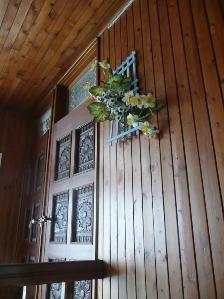 Springflower Guesthouse - Hostel