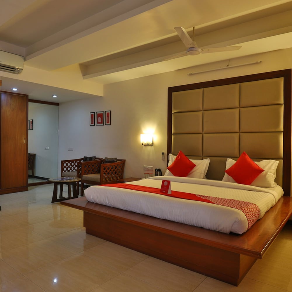 Hotel Rama Residency