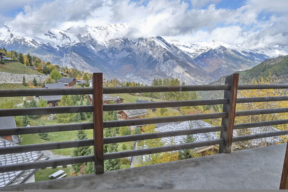 Beautiful Luxury Chalet Roy With Incredible Views