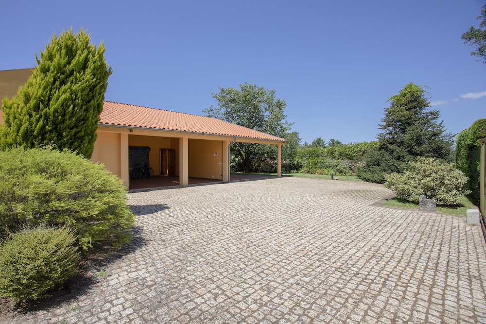 Liiiving  Caminha Countryside Pool House