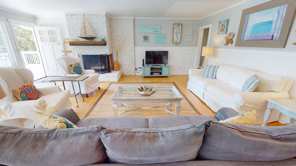 The Island Star by Tybee Vacation Rentals