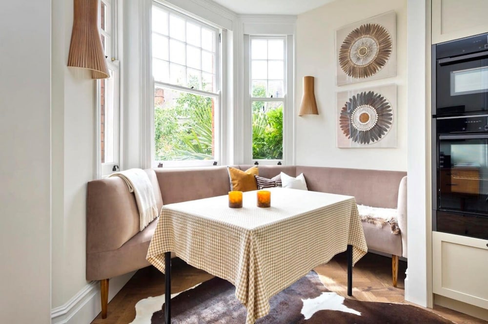 Serene 2 Bed Flat Chiswick Min Monthly Stay