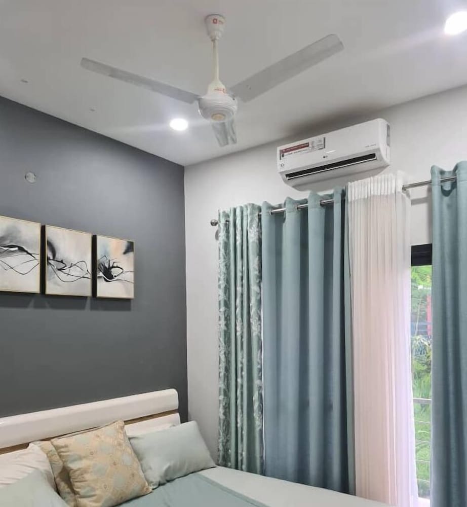 Aquaview Apartments