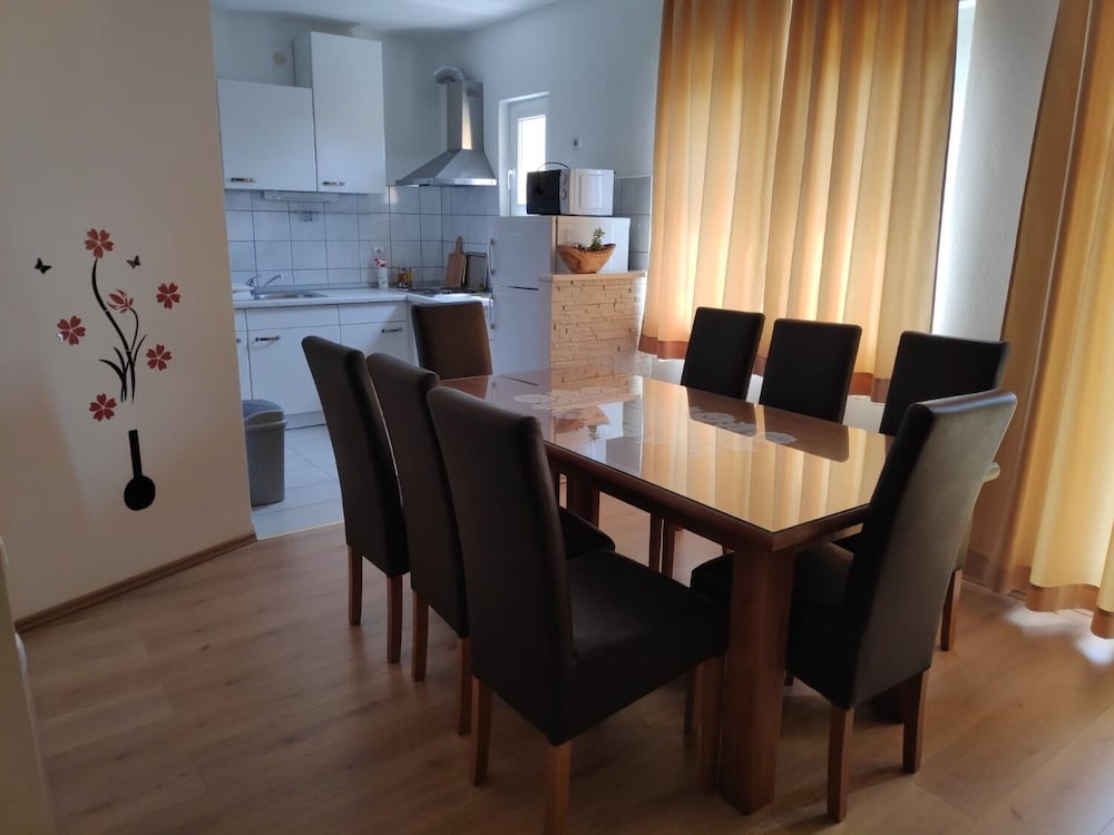 Podstrana Vacations - Big - sea View - A1 - Property Image 2
