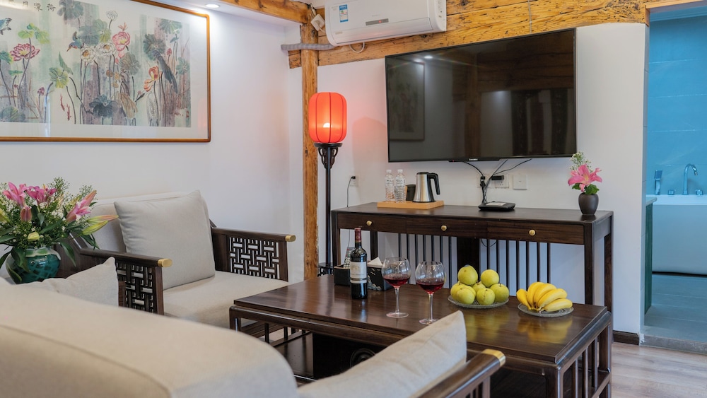 Yiyuan Snow Mountain View Historical Naxi House - Lijiang Old Town Mufu branch