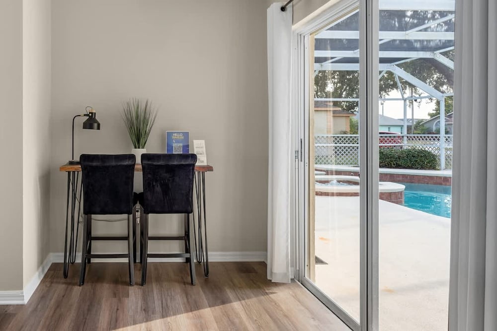 New Listing Pool and Game Room 4BR