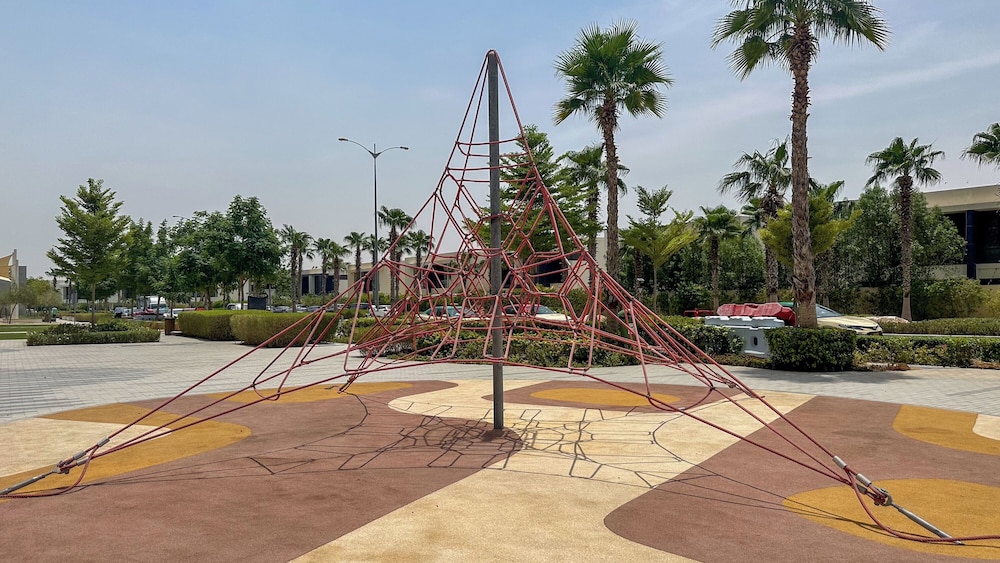 Maison Privee - Stylish Studio w/ Top Facilities in Damac Hills