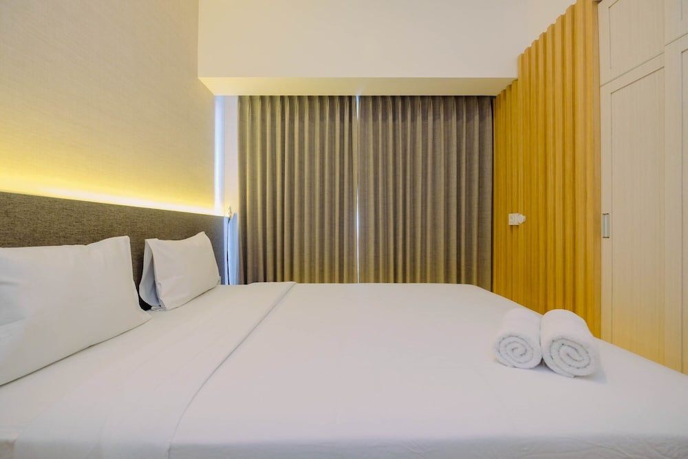 Relax 3BR Apartment at M-Town Residence view 4