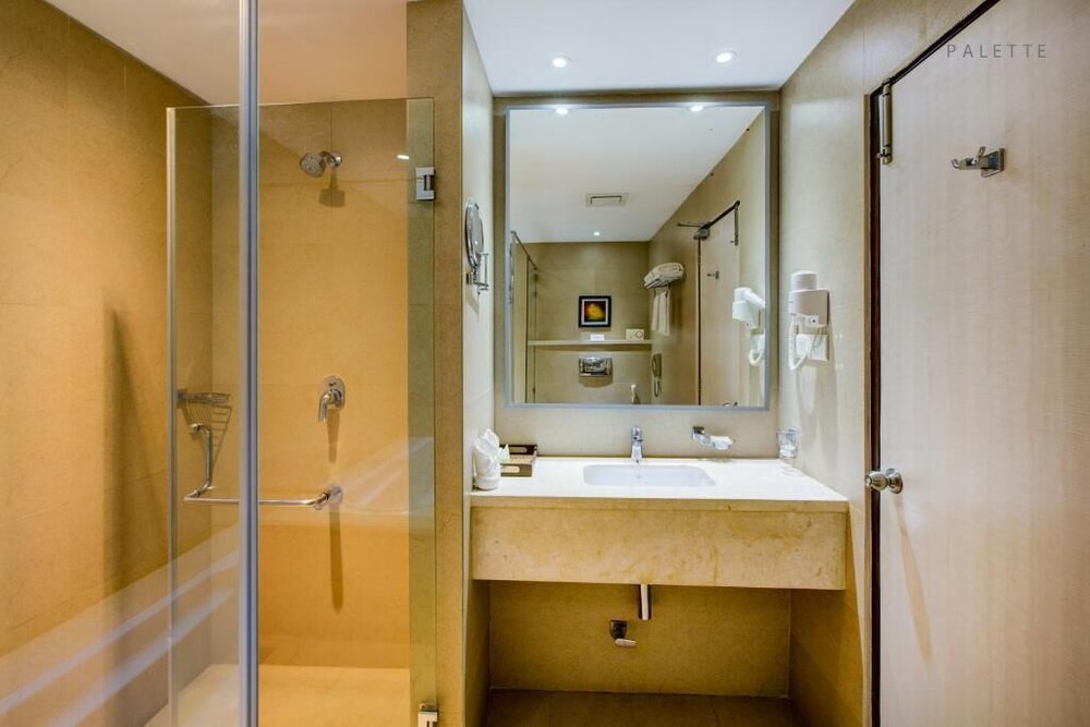 Jk Reisdency Kelakam