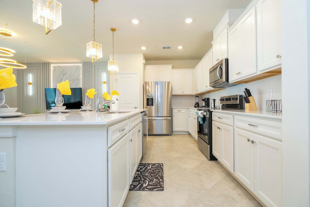 Magical 5BR w Pool Minutes From Disney 16140