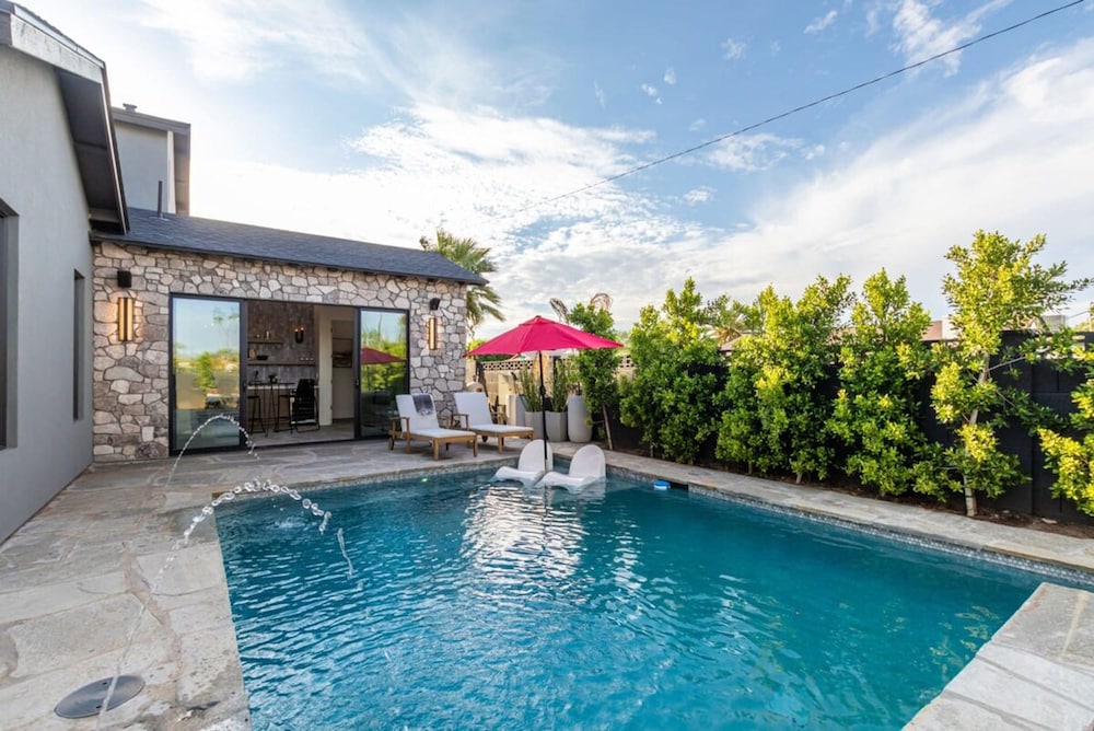 Stonewood Luxe Estate 5 Showers Heated Pool GYM