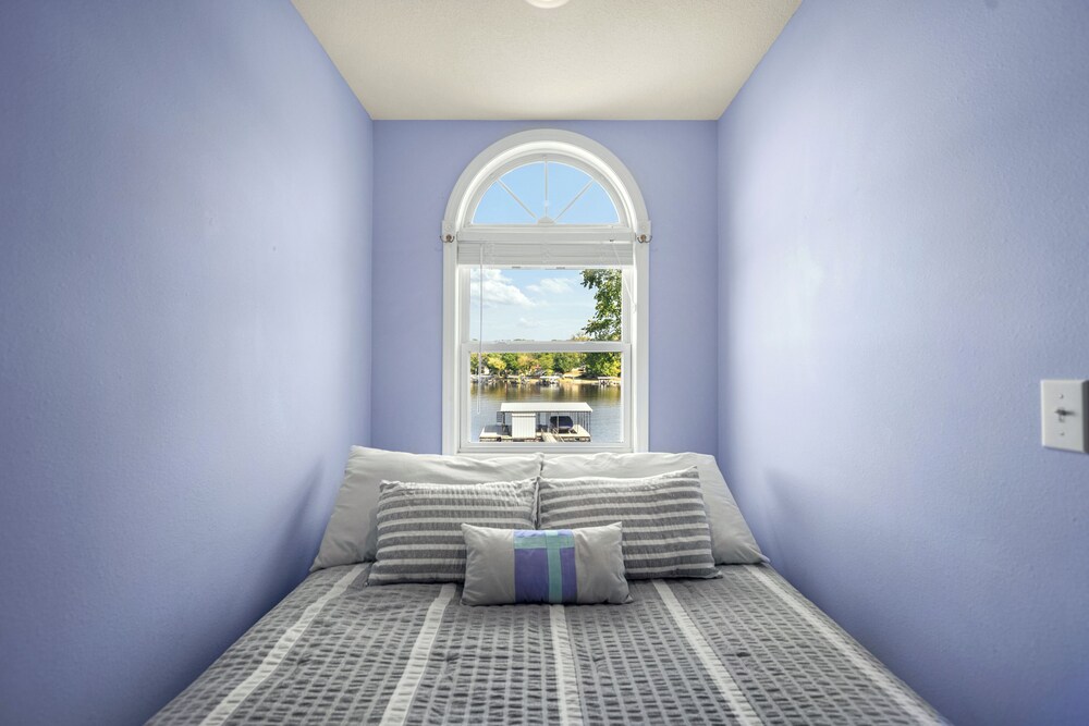 Gentle Slopes Retreat Fit For 12!