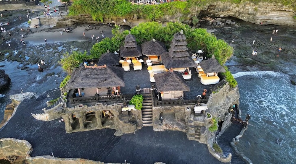Kaiarasa Villas and Suite