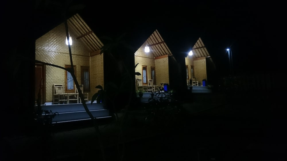 Aryasuta Bungalow