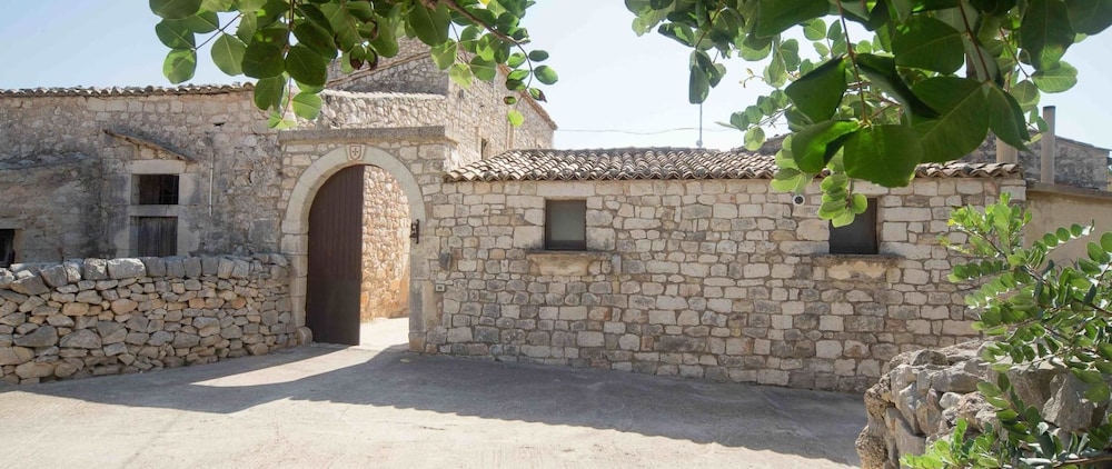 Casale del Coccio view 3