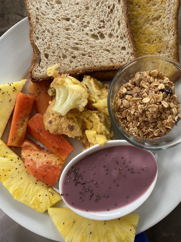 Birds & Breakfast