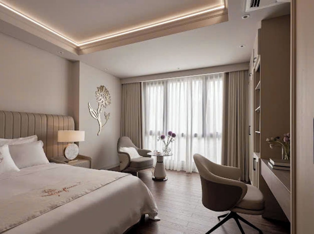 Sunflower Apartment - Suite by THC Group
