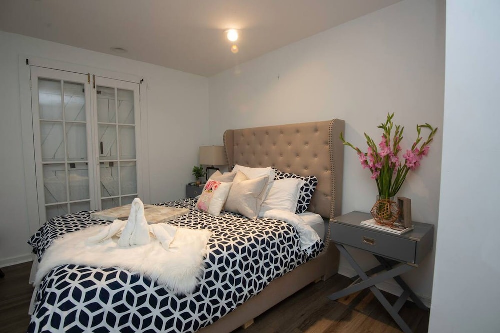 8br-best Location Heated Pool Jacuzzi Spa Gym