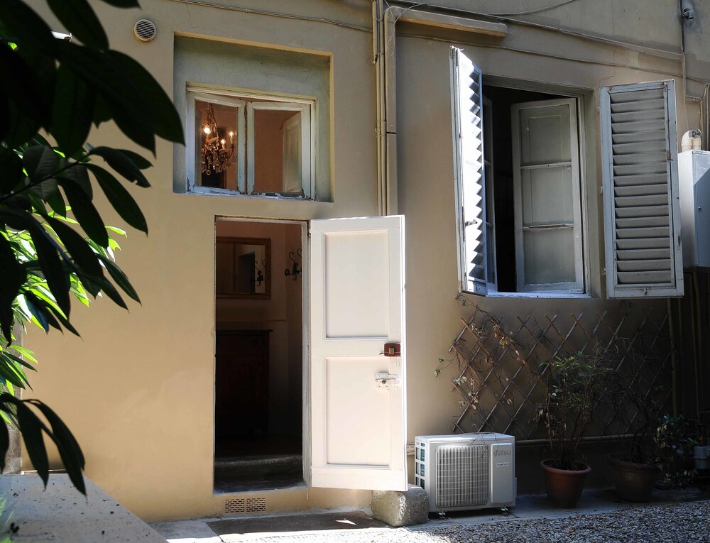 Residenza Aria della Ripa - Apartments & Suites