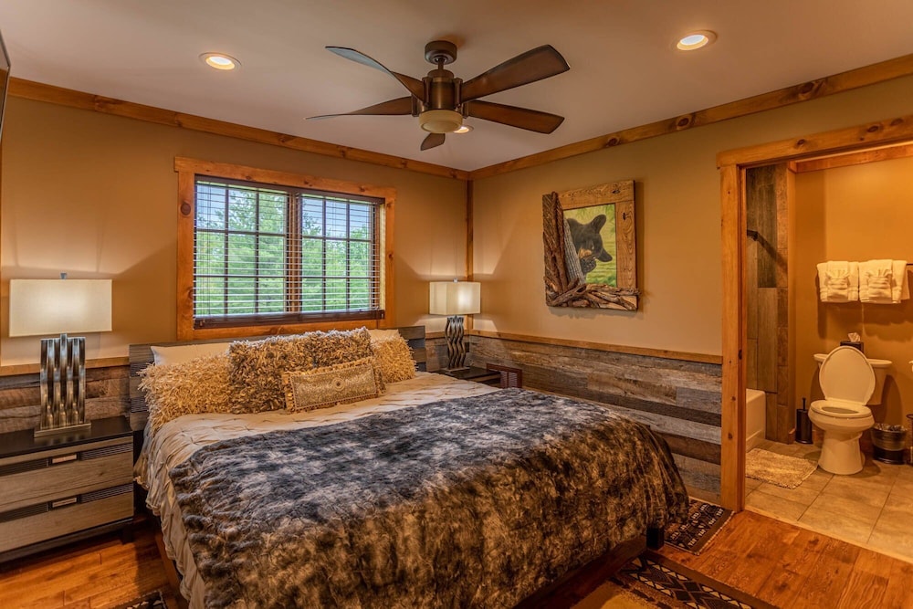 Deerview Cottage at Eagles Nest view 2