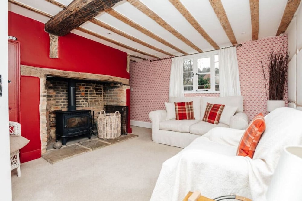Hunts Cottage - Pet Friendly - From 200 Per Night
