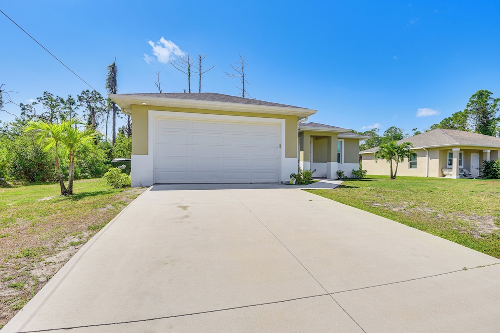 Family-friendly Home: 8 Mi to Warm Mineral Springs