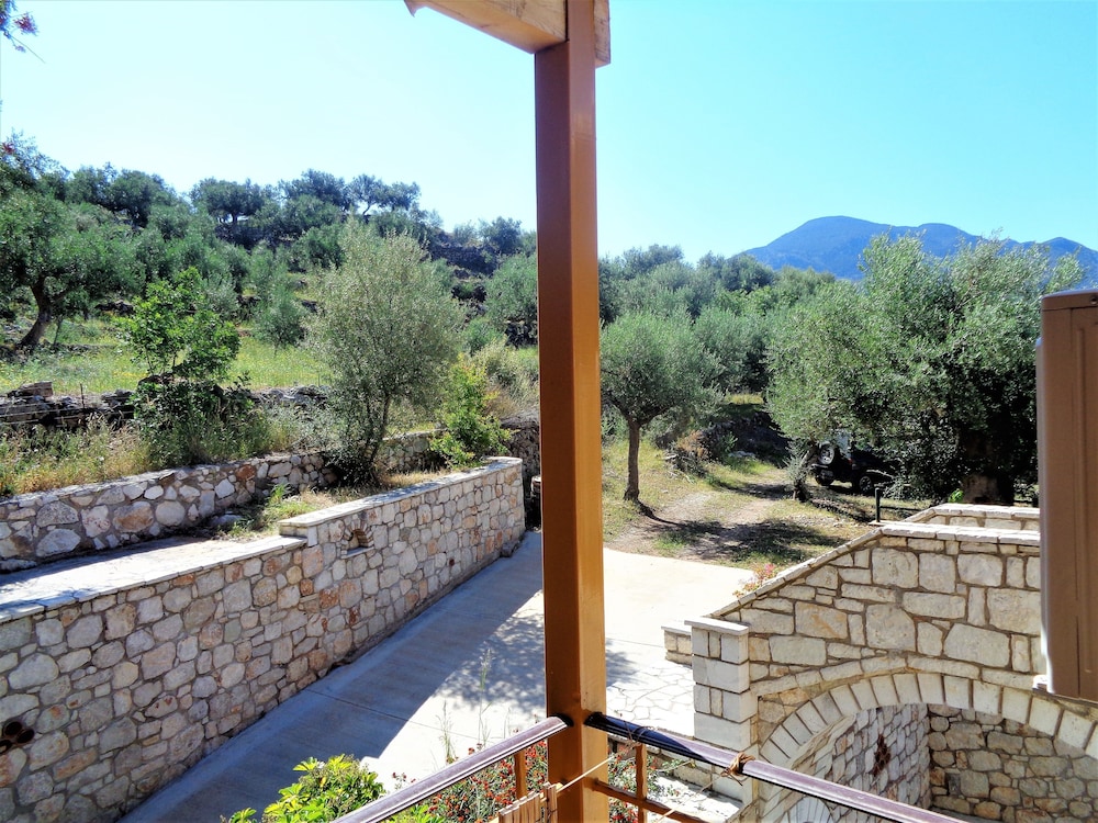 Menina Farm