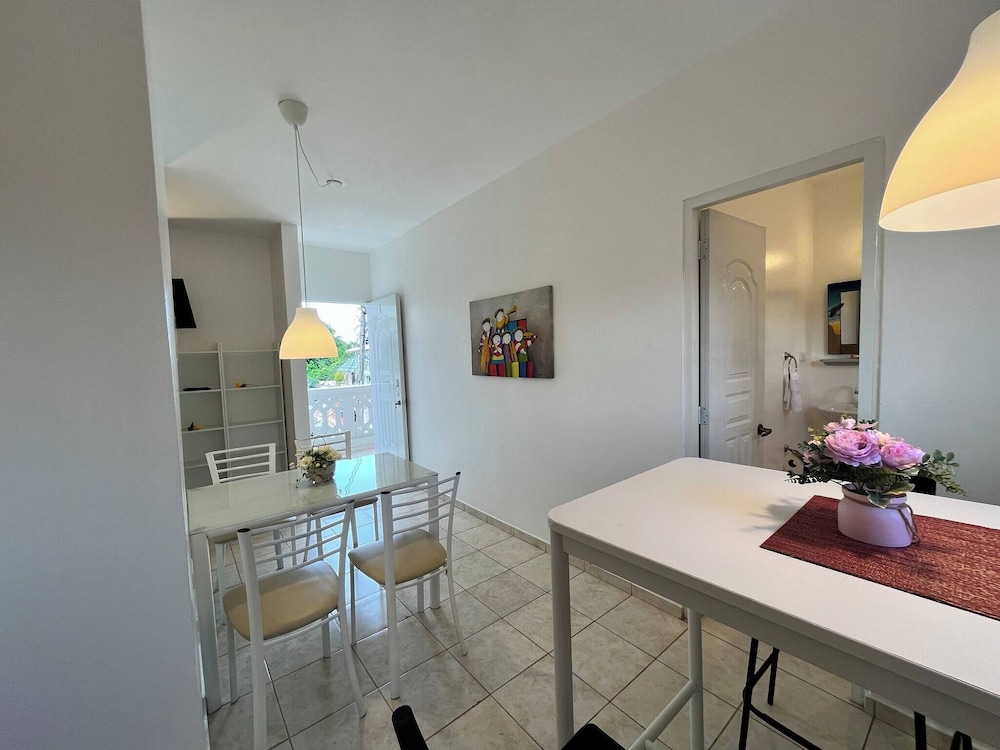 Secure 2-pers Apartment Close to the Beach