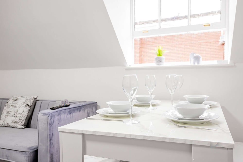 Host Stay New Street Dwelling
