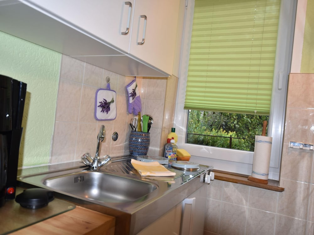 Quaint Bungalow in Reddelich near Baltic Sea Coast view 2