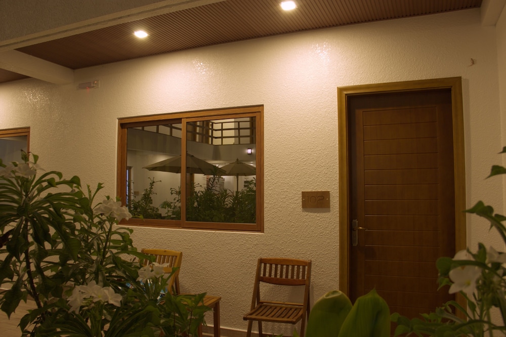 Olive Goidhoo