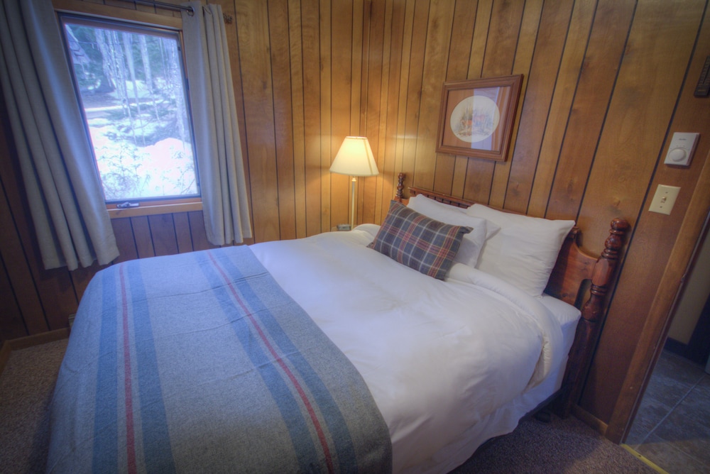Cascade Lodge