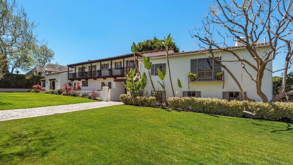 Howard Hughes Estate - Spanish Revival Gem w/ Pool, Wine Cellar & Guest House