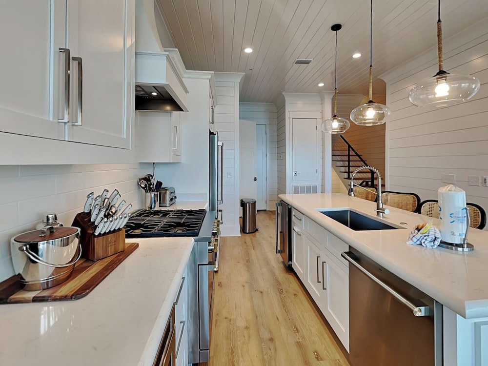 The Osprey #8 by Southern Vacation Rentals