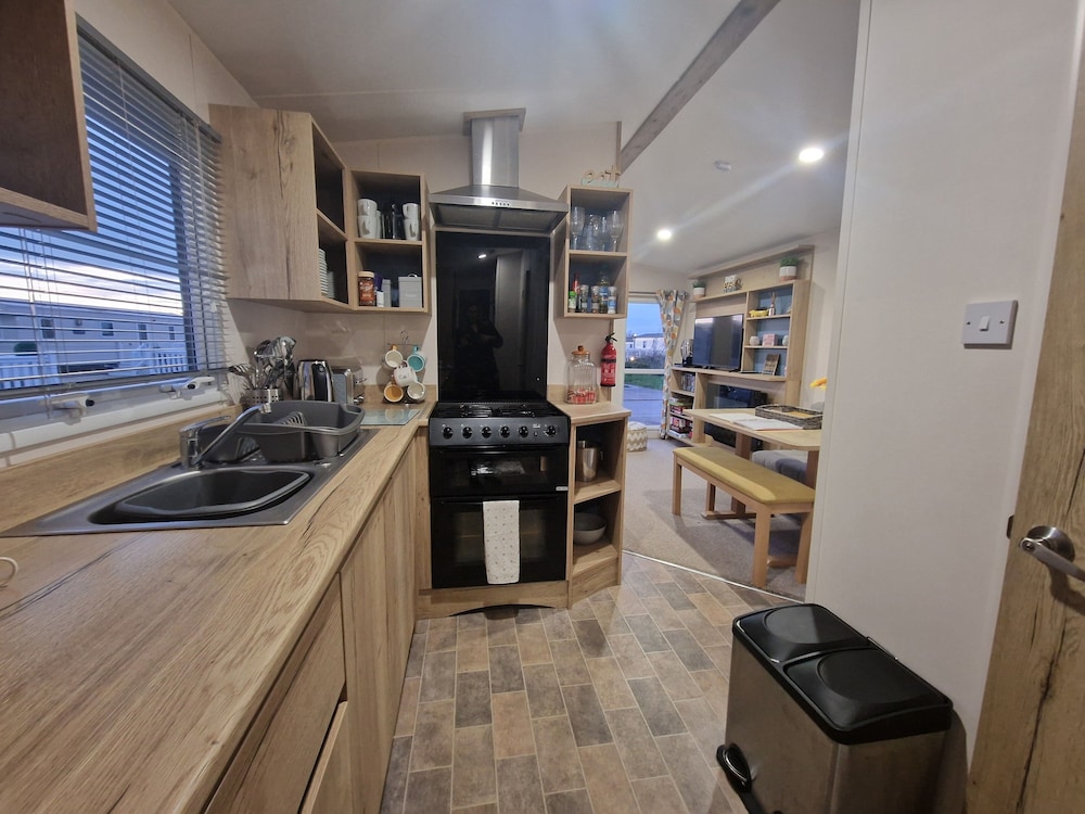 Remarkable 3-bed Lodge in Tattershall view 4