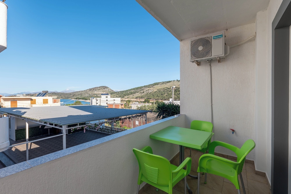 Aktea Apartments