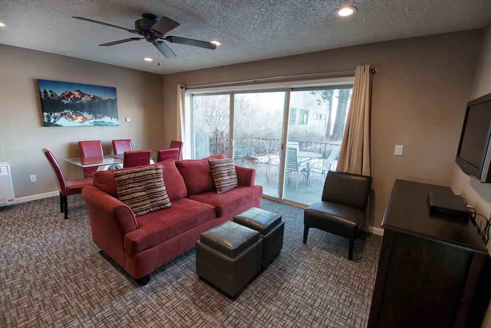 Lake Tahoe Vacations - Beachcomber Inn - Property Image 22