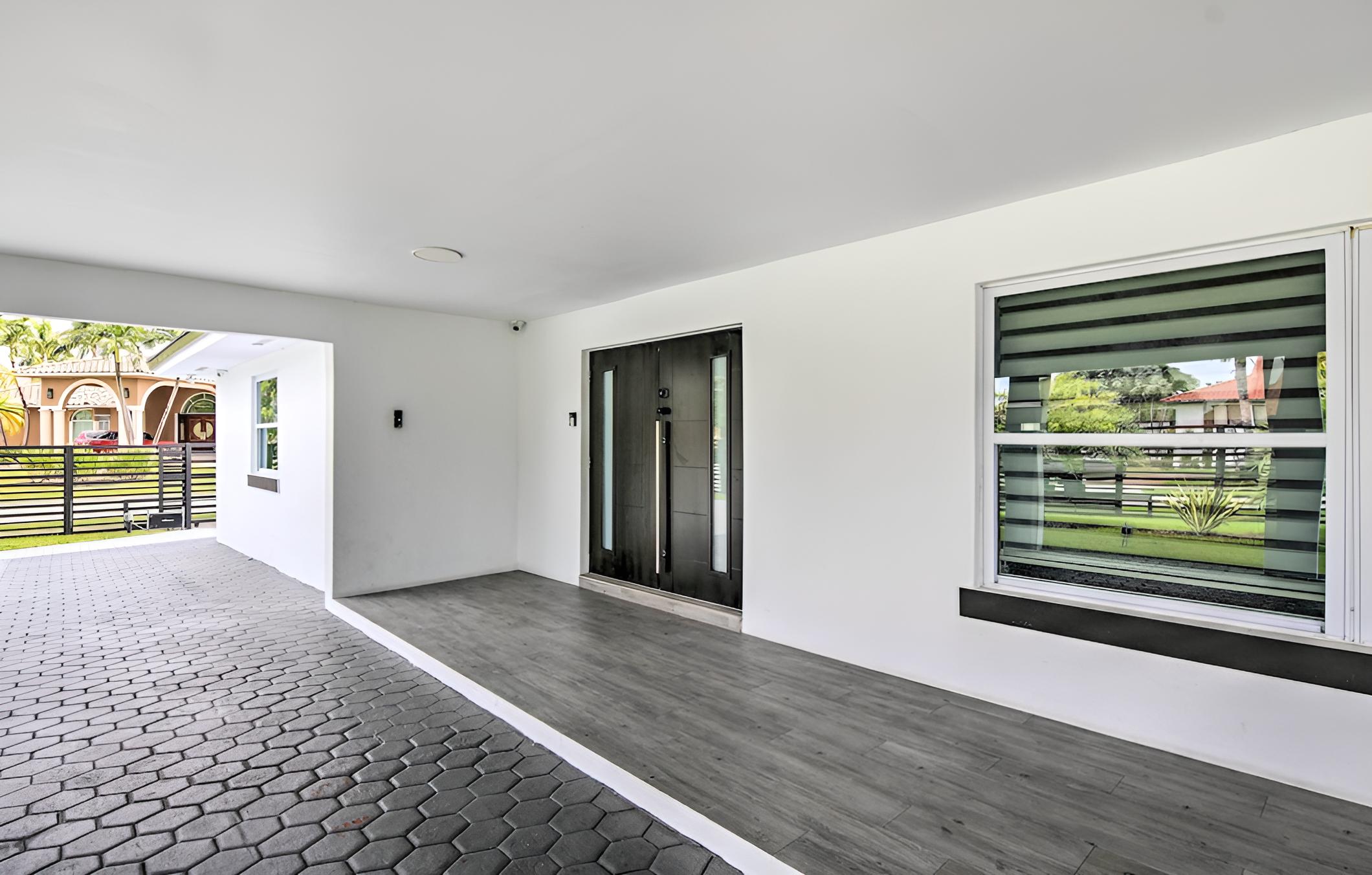 Upscale Miami Escape: 20 Mi to South Beach!